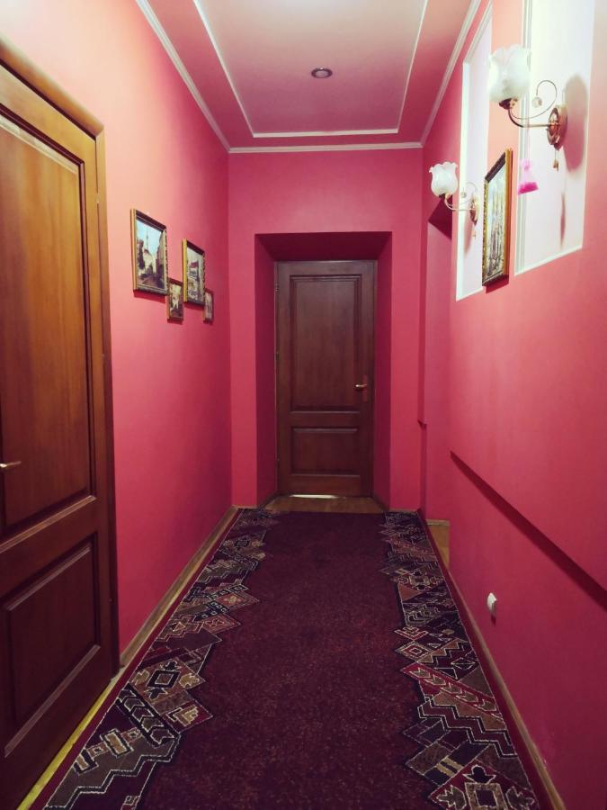 Apartament-Minihotel Elpida Лвив Екстериор снимка