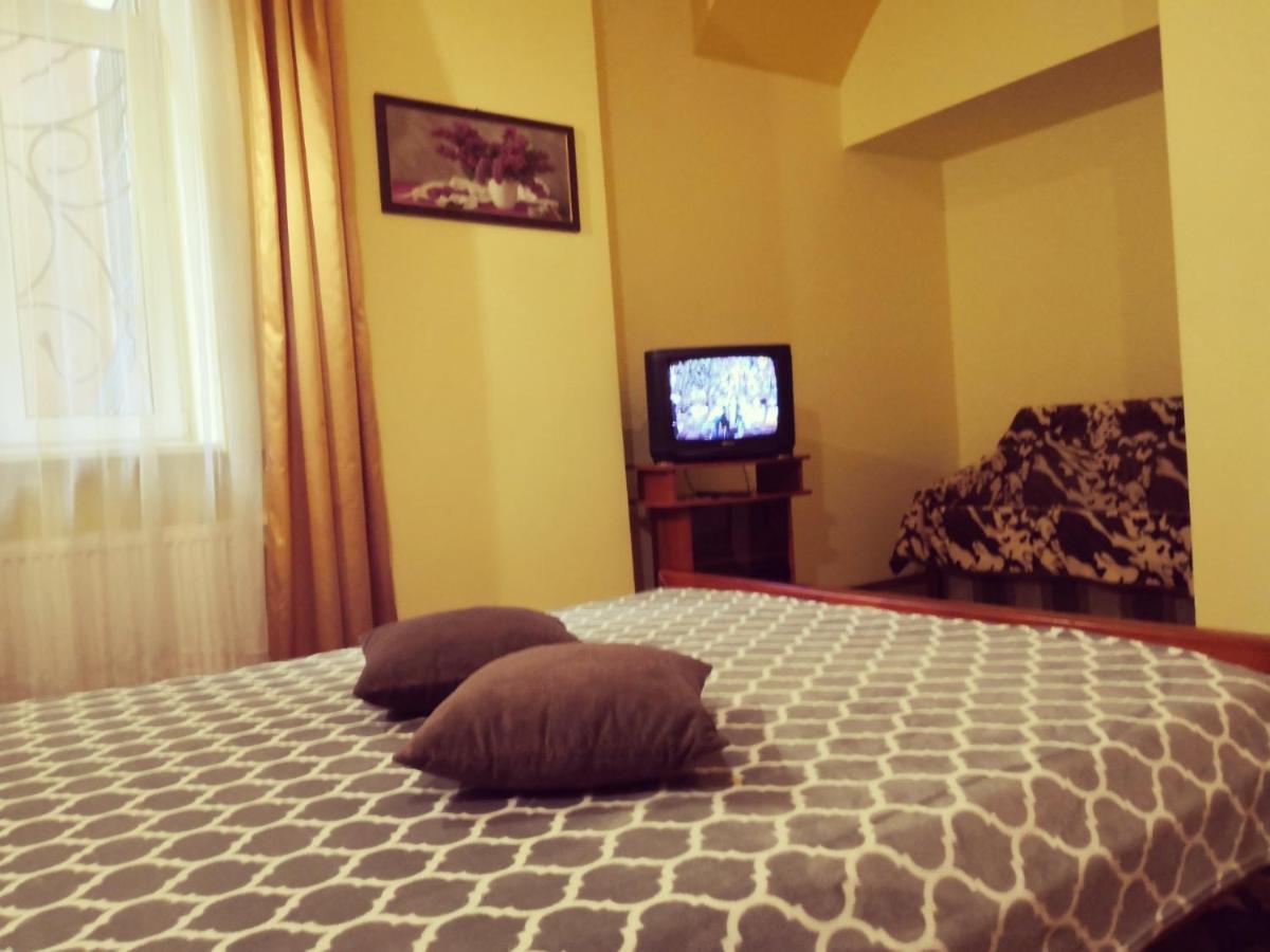 Apartament-Minihotel Elpida Лвив Екстериор снимка